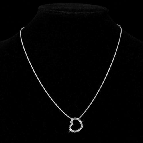 Collar de Corazón en Plata de Ley 925 con Cristales SWAROVSKI® – Un Regalo de Brillo Eterno